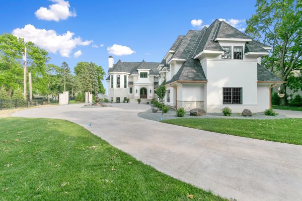 Cost of Concrete Driveway Installation in Chico