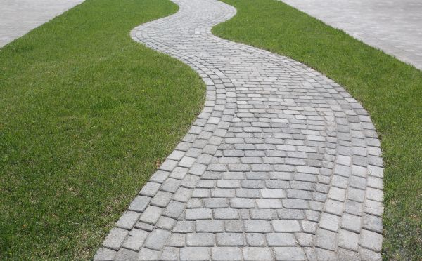 Cost of Walkway Paving in Chico